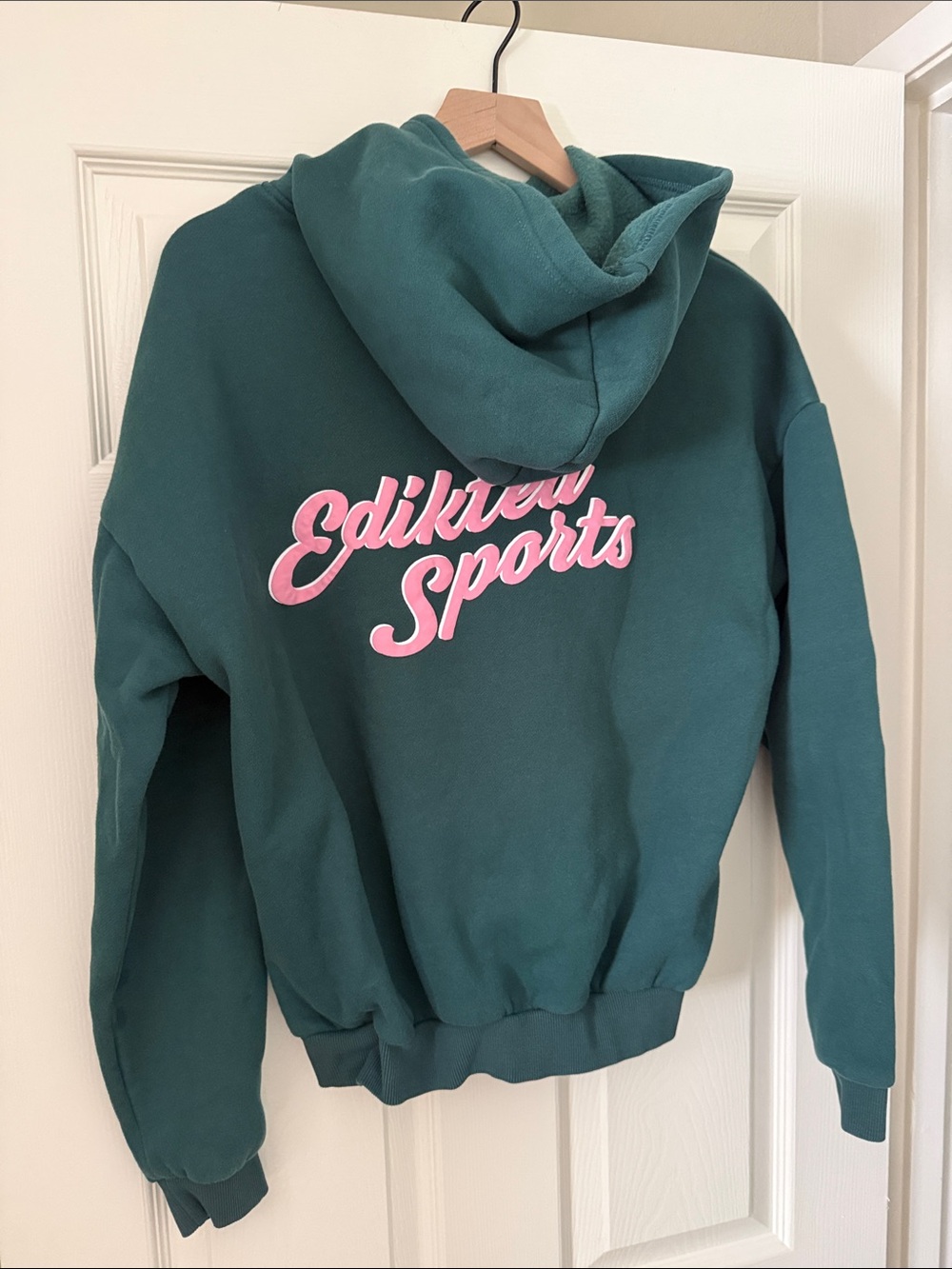 Edikted
Sweatshirt